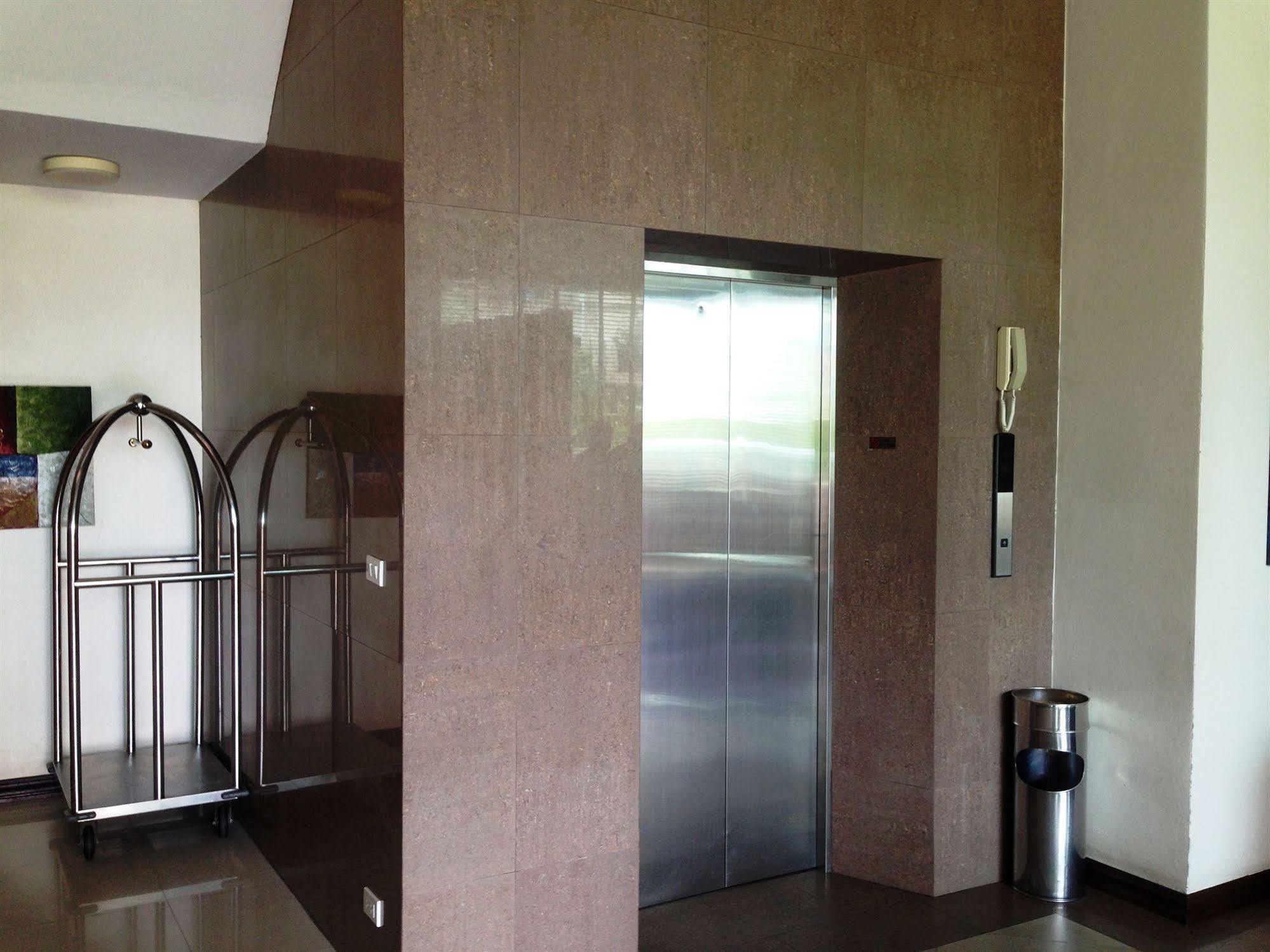 The New Eurostar Jomtien Beach Hotel ภายนอก รูปภาพ