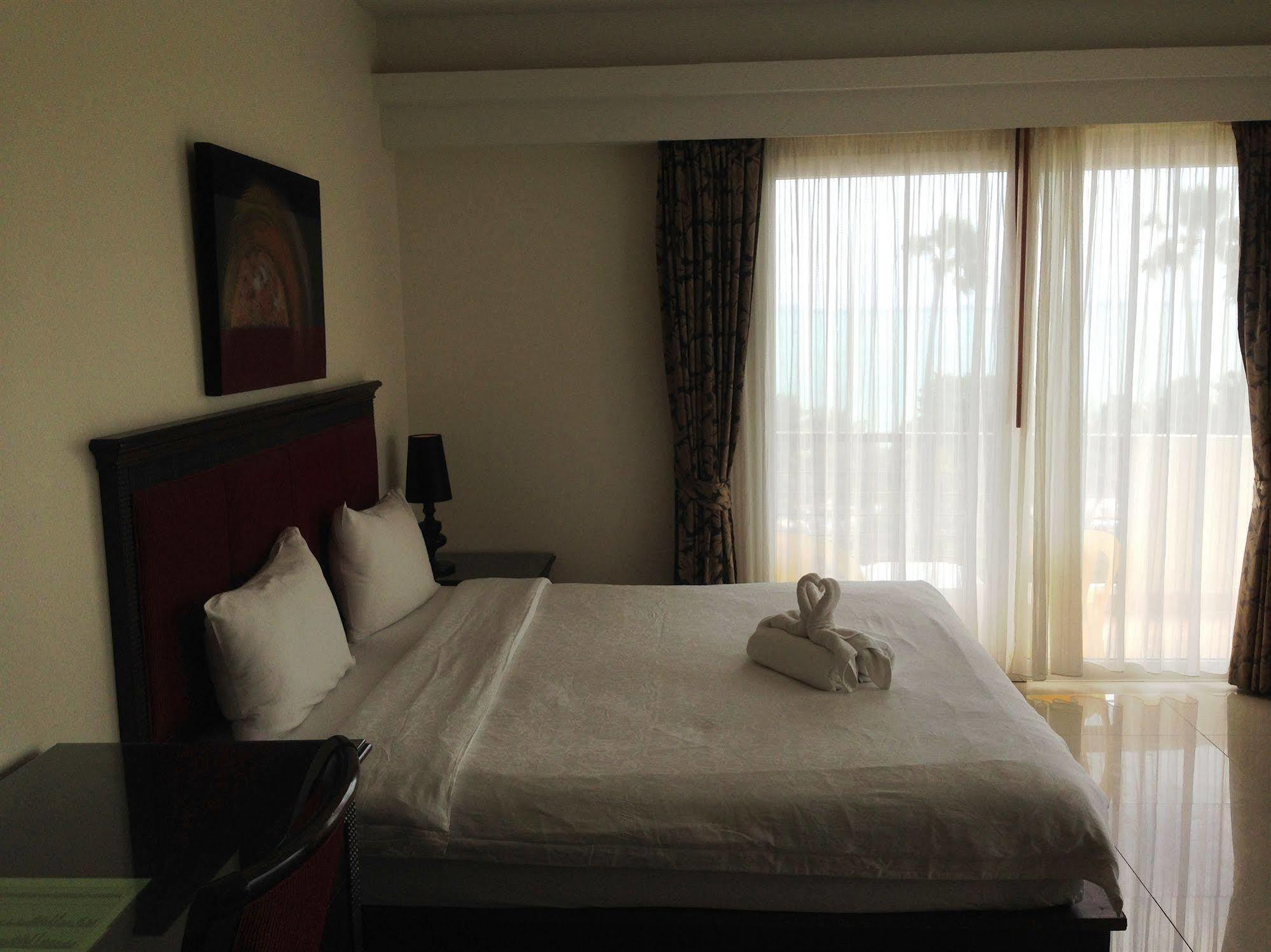 The New Eurostar Jomtien Beach Hotel ภายนอก รูปภาพ